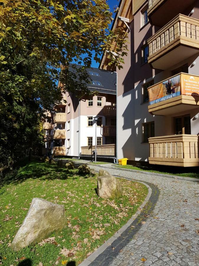 Na Podgorzu 6 Apartment ชกลาร์สกา ปอเรมบา ภายนอก รูปภาพ