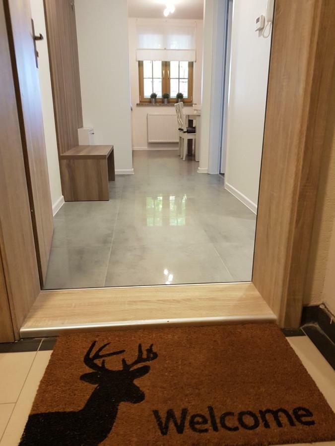 Na Podgorzu 6 Apartment ชกลาร์สกา ปอเรมบา ภายนอก รูปภาพ