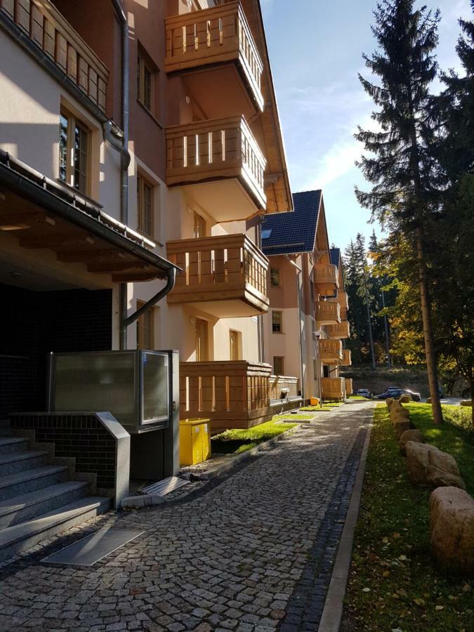 Na Podgorzu 6 Apartment ชกลาร์สกา ปอเรมบา ภายนอก รูปภาพ