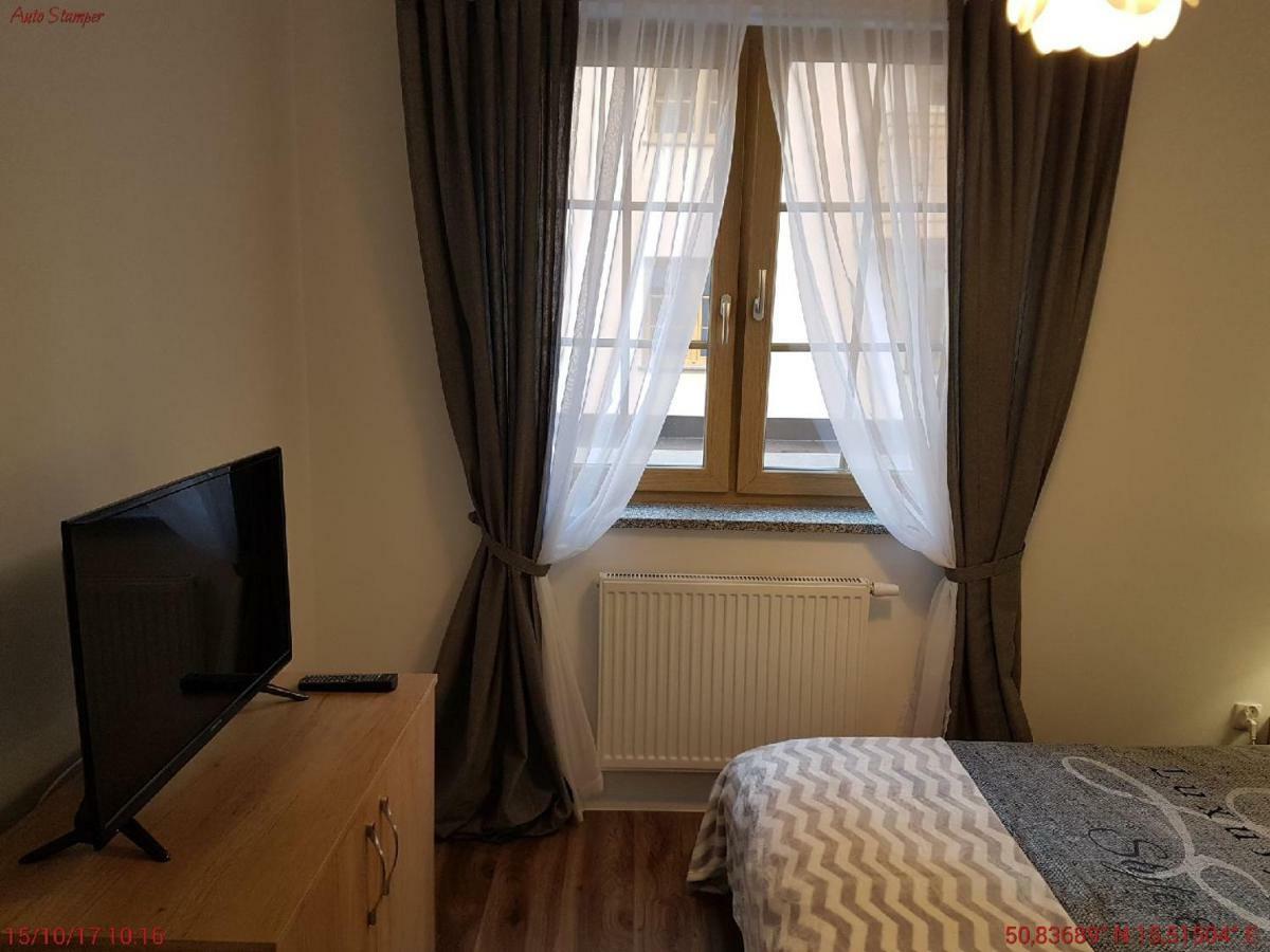 Na Podgorzu 6 Apartment ชกลาร์สกา ปอเรมบา ภายนอก รูปภาพ