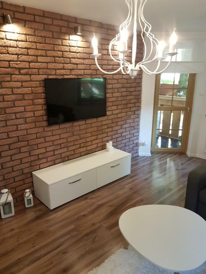 Na Podgorzu 6 Apartment ชกลาร์สกา ปอเรมบา ภายนอก รูปภาพ