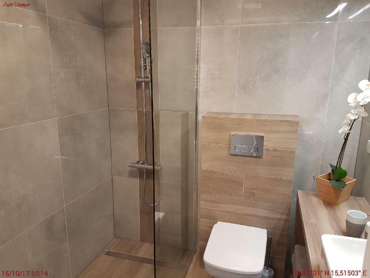 Na Podgorzu 6 Apartment ชกลาร์สกา ปอเรมบา ภายนอก รูปภาพ