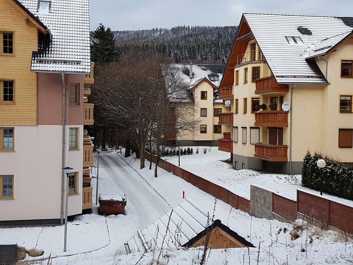 Na Podgorzu 6 Apartment ชกลาร์สกา ปอเรมบา ภายนอก รูปภาพ