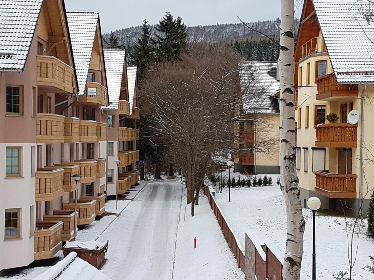 Na Podgorzu 6 Apartment ชกลาร์สกา ปอเรมบา ภายนอก รูปภาพ